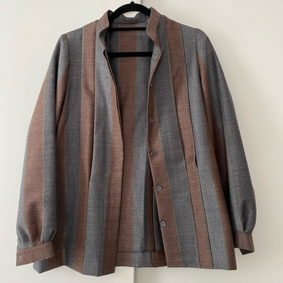 Sold - Picture 2 of 6